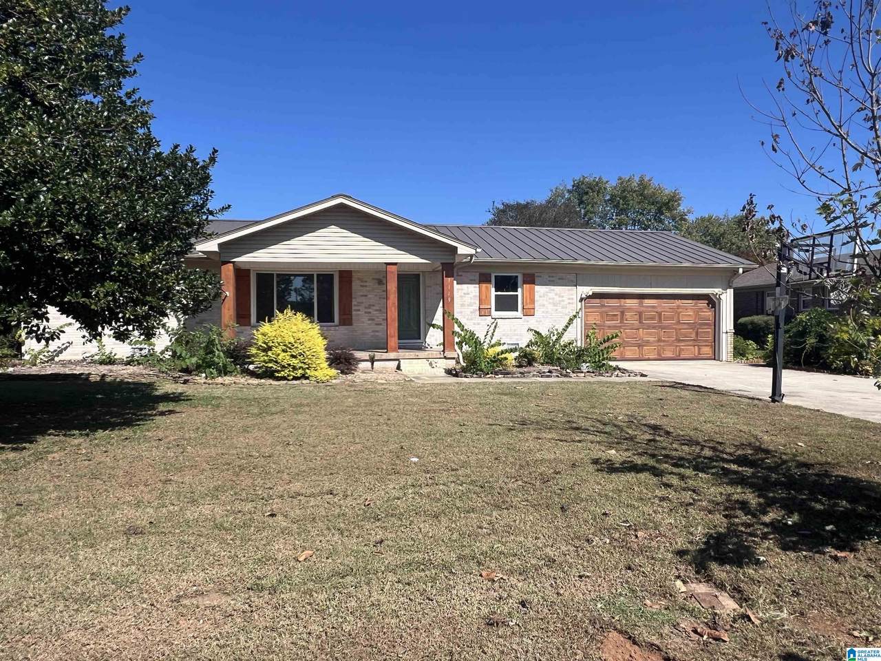 1119 Catalpa Street - Photo 1