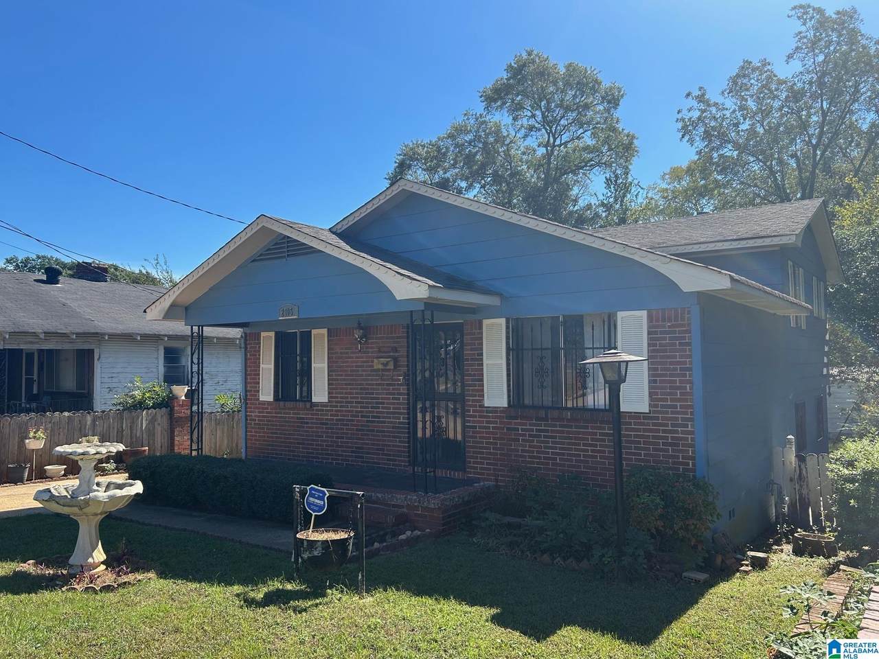 2005 Dawson Avenue - Photo 1