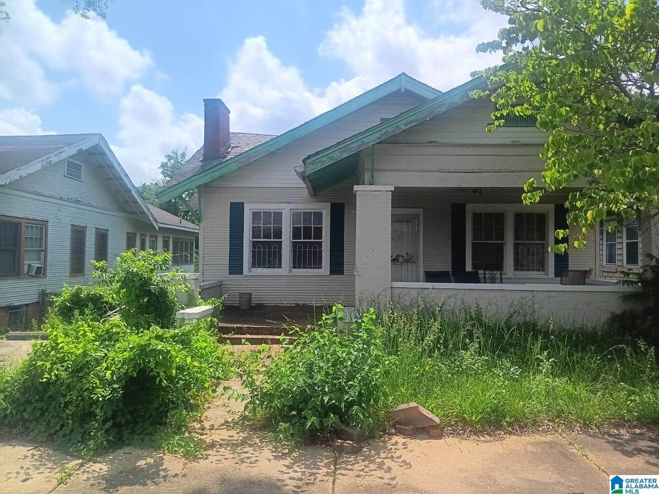 2405 Avenue F - Photo 1