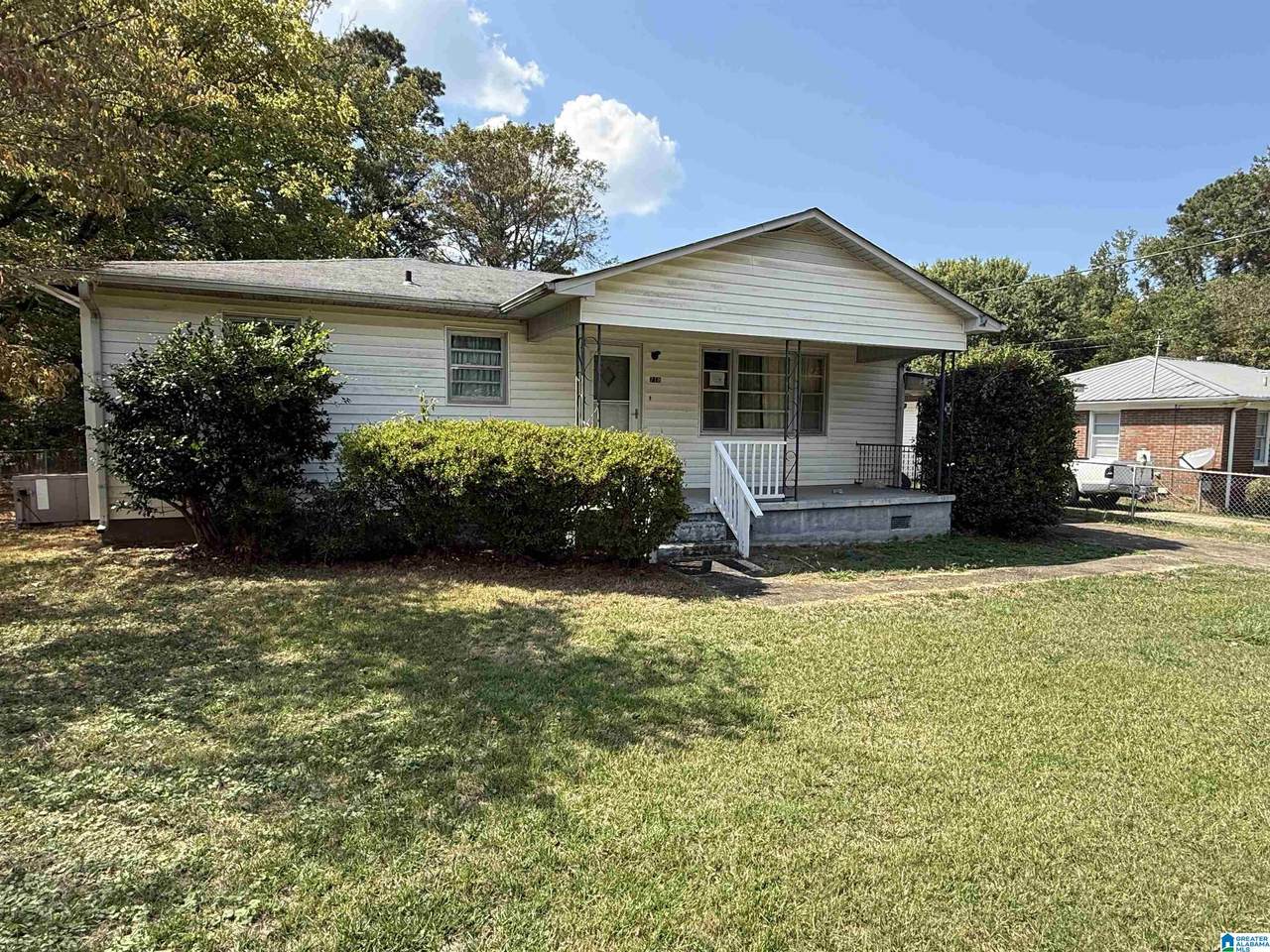 718 Bain Avenue - Photo 1