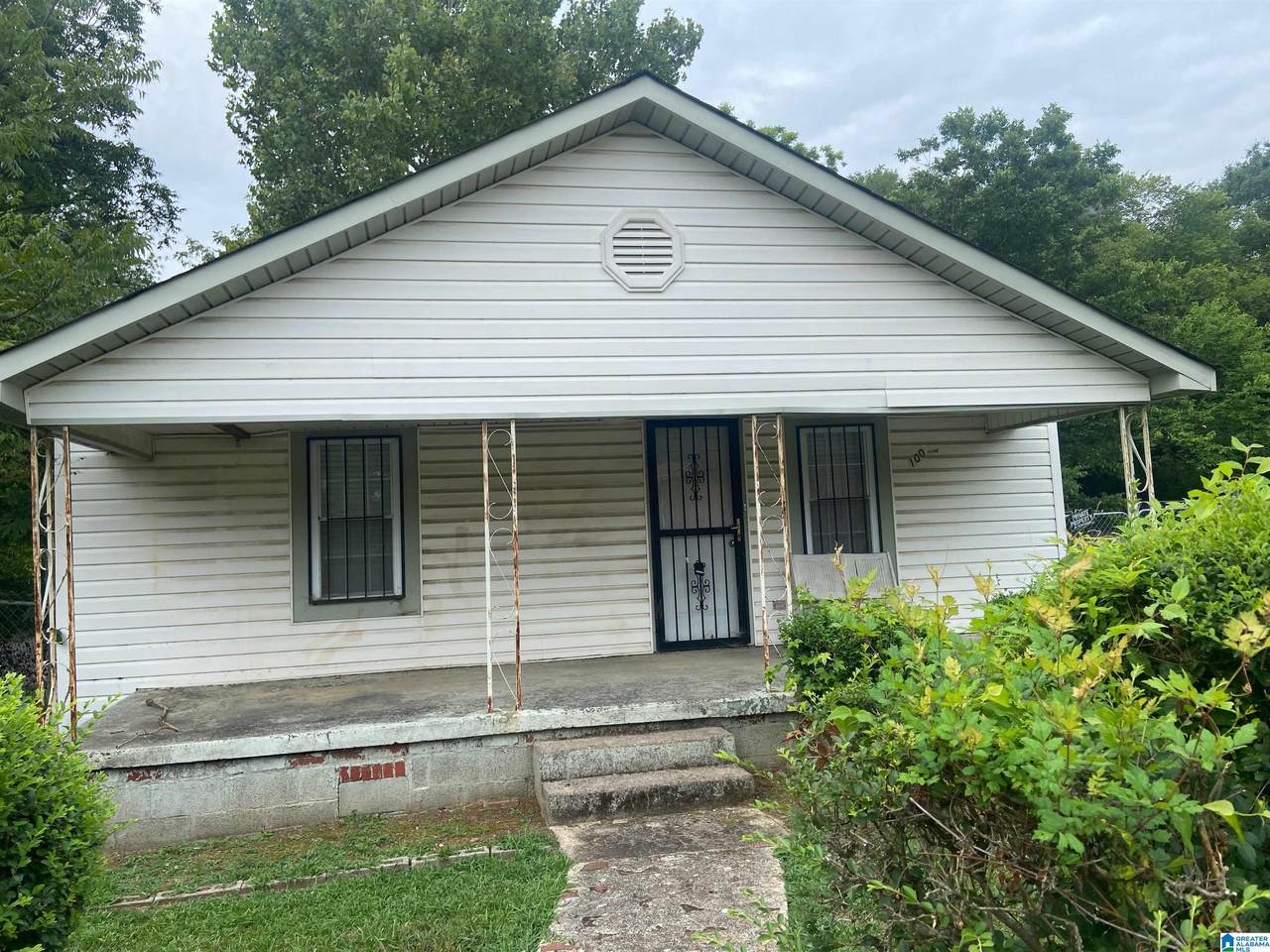 100 Pine Street - Photo 1