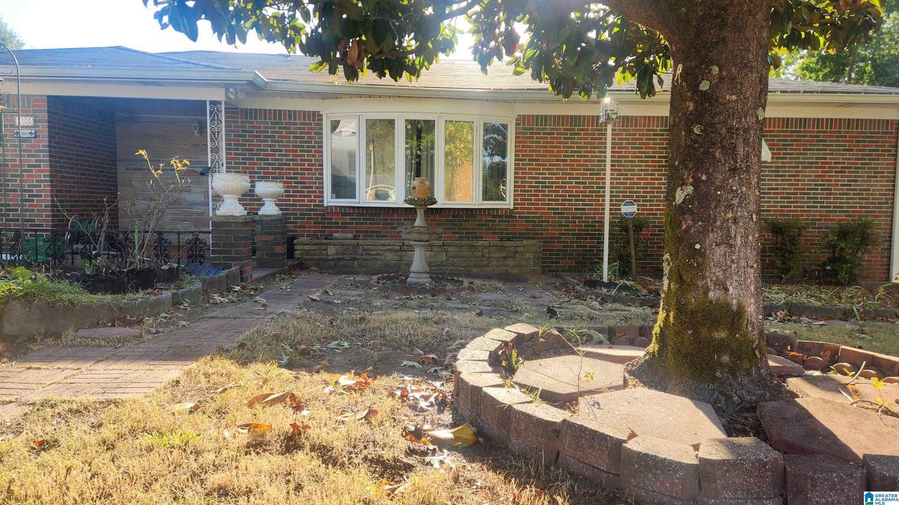 2105 5TH WAY - Photo 1