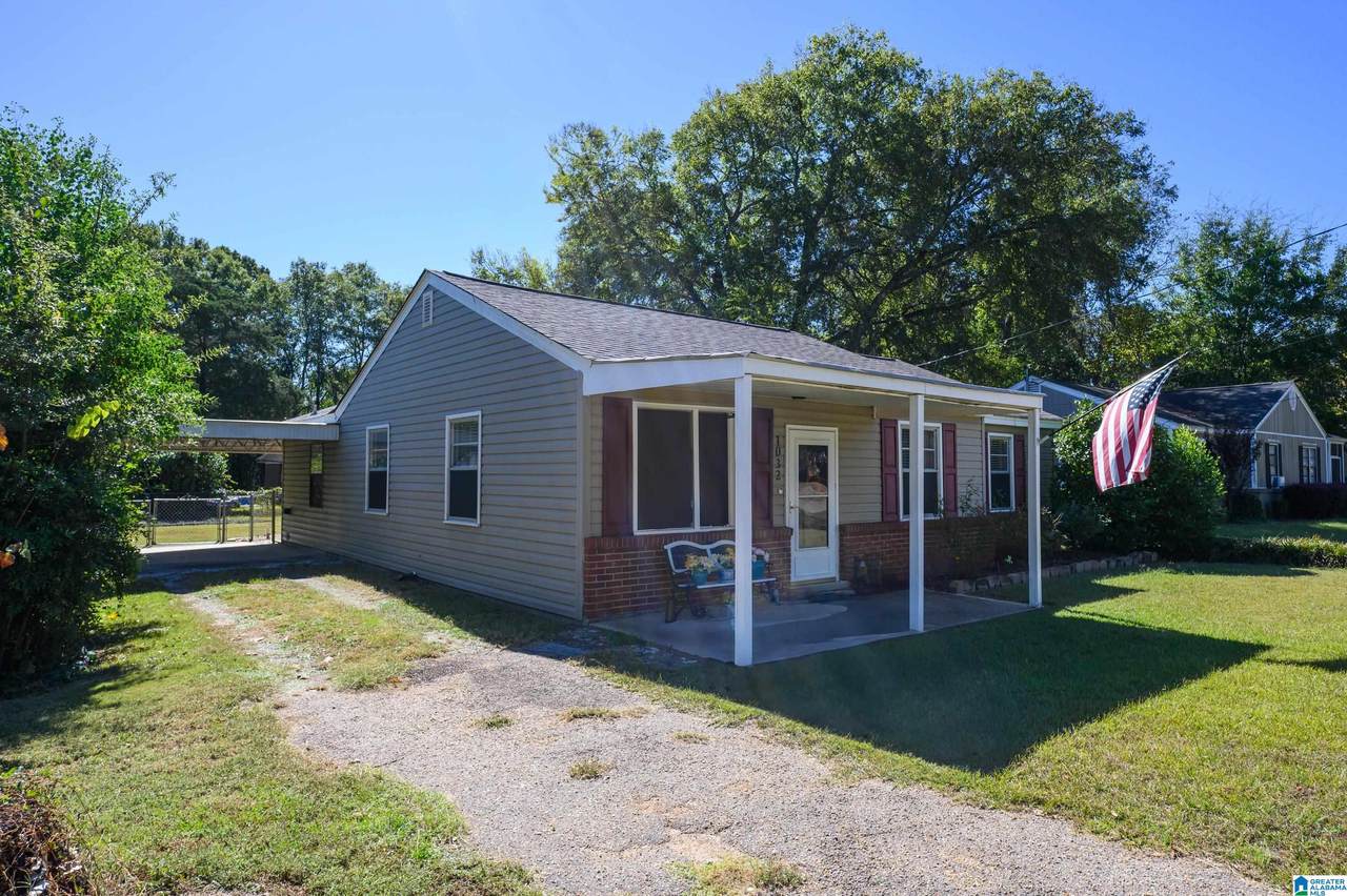 1032 Gillespie Street - Photo 1