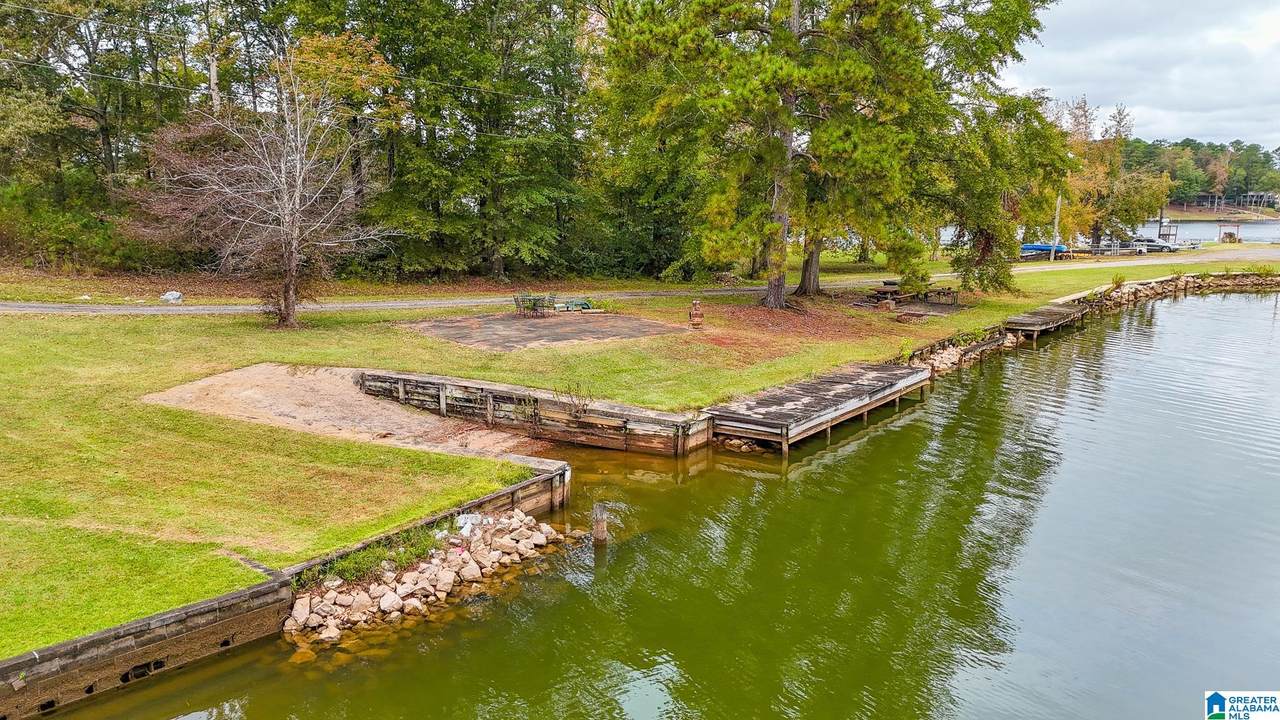 488 Rabbit Point Road - Photo 1