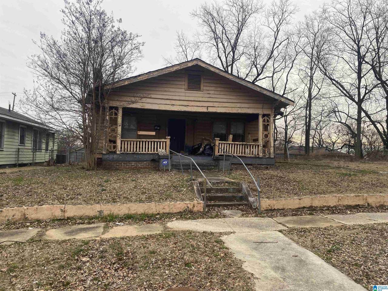 2225 31ST AVENUE - Photo 1