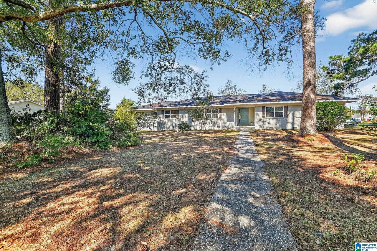 807 Hart Avenue - Photo 1