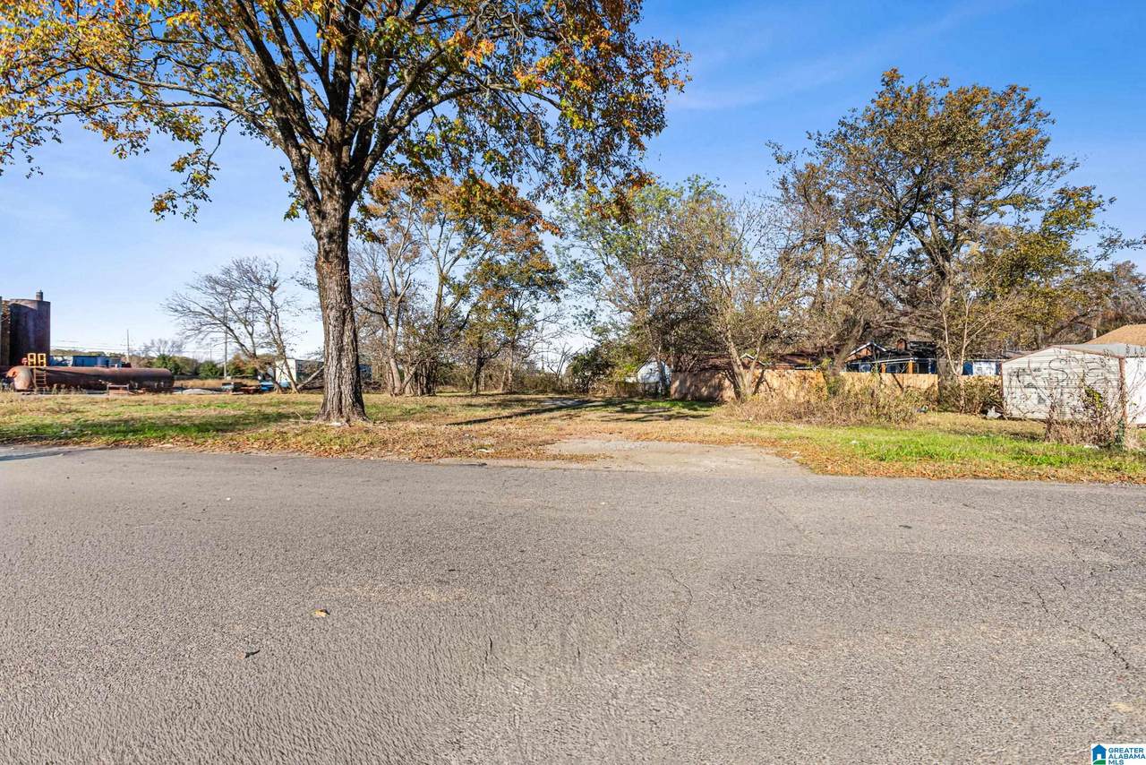 3411 34TH PLACE - Photo 1