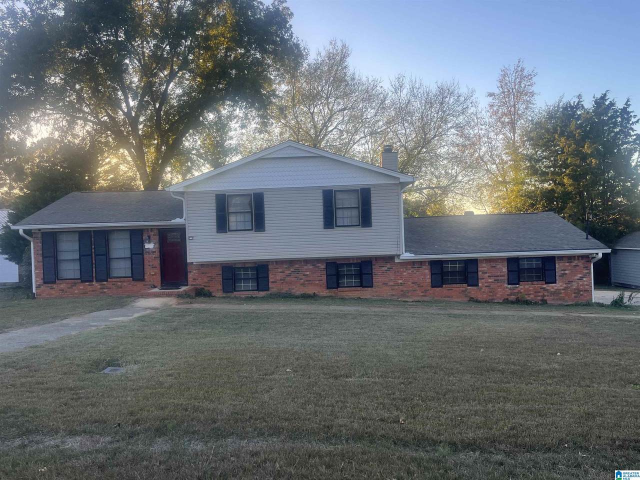 1426 Edgefield Lane - Photo 1
