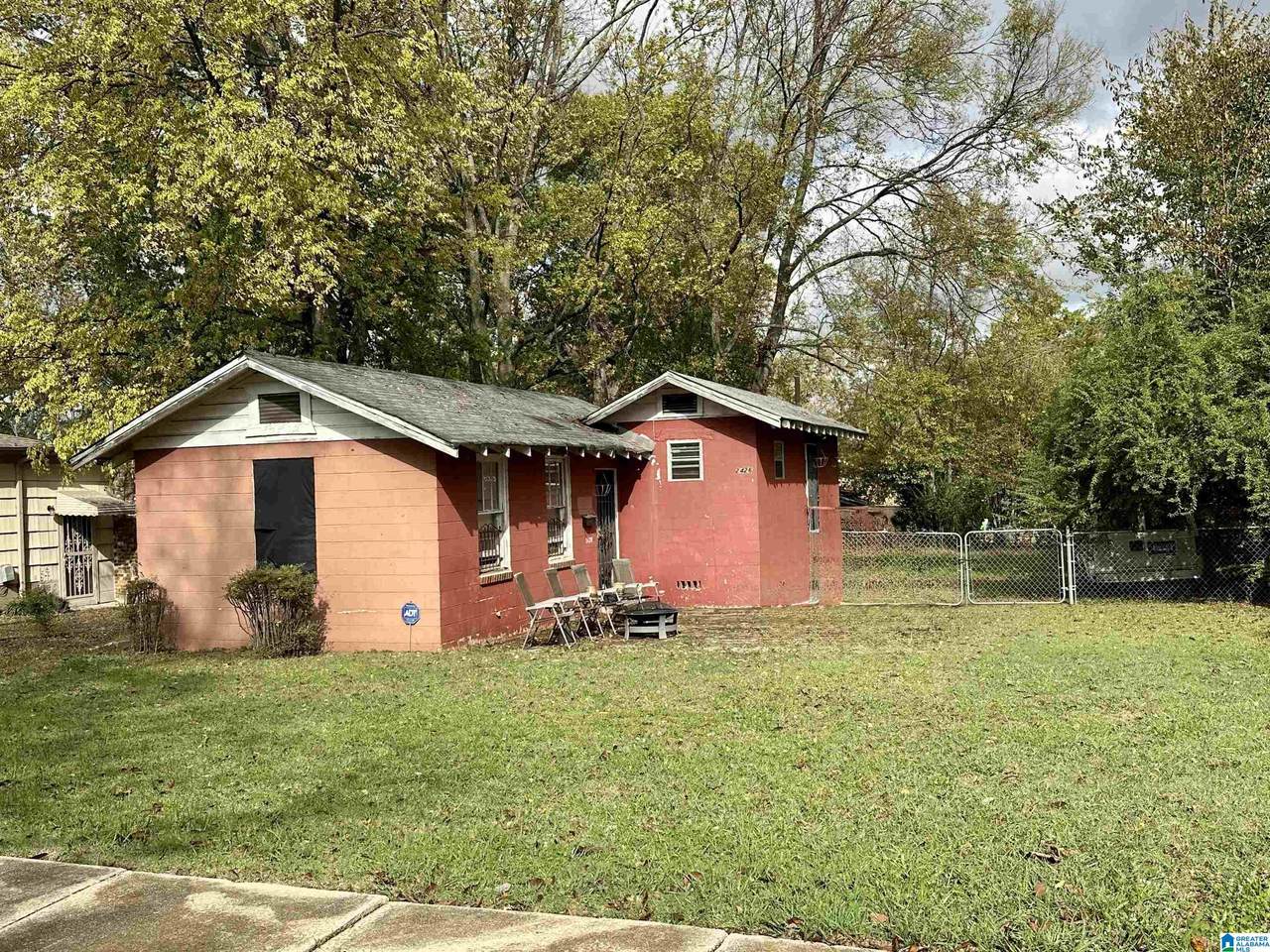 2426 Princeton Avenue - Photo 1