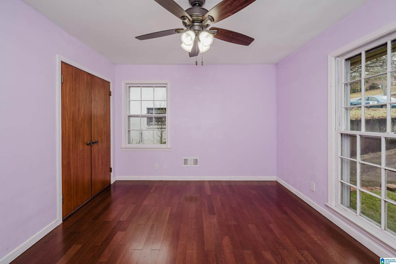 4900 10TH TERRACE - Photo 1