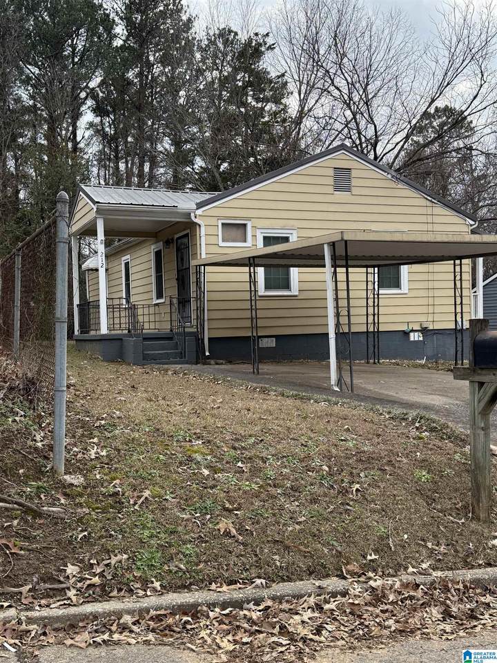 212 29TH STREET - Photo 1