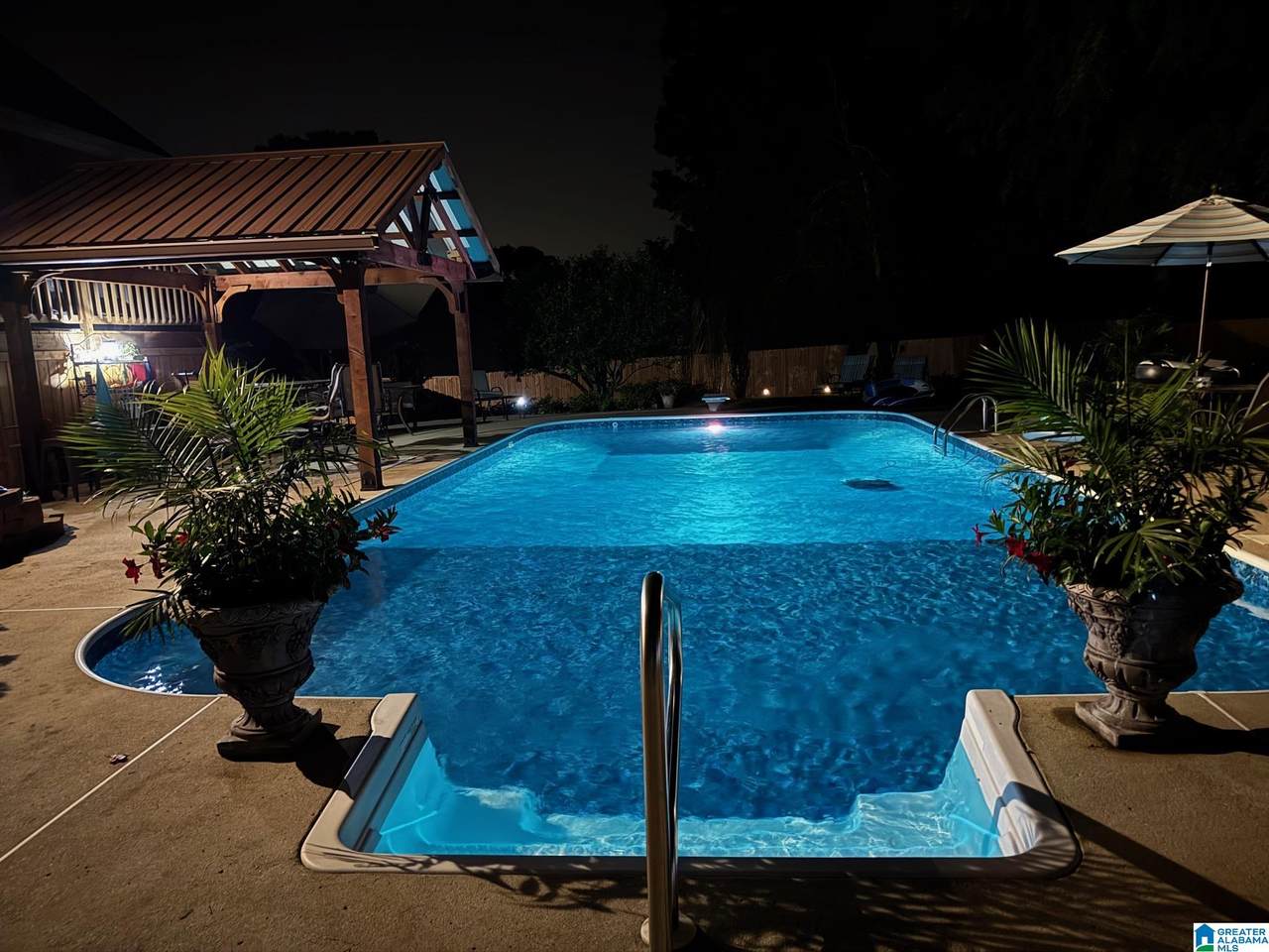 614 Rena Drive - Photo 1