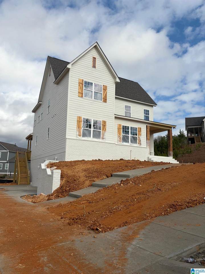 305 Cedar Grove Court - Photo 1