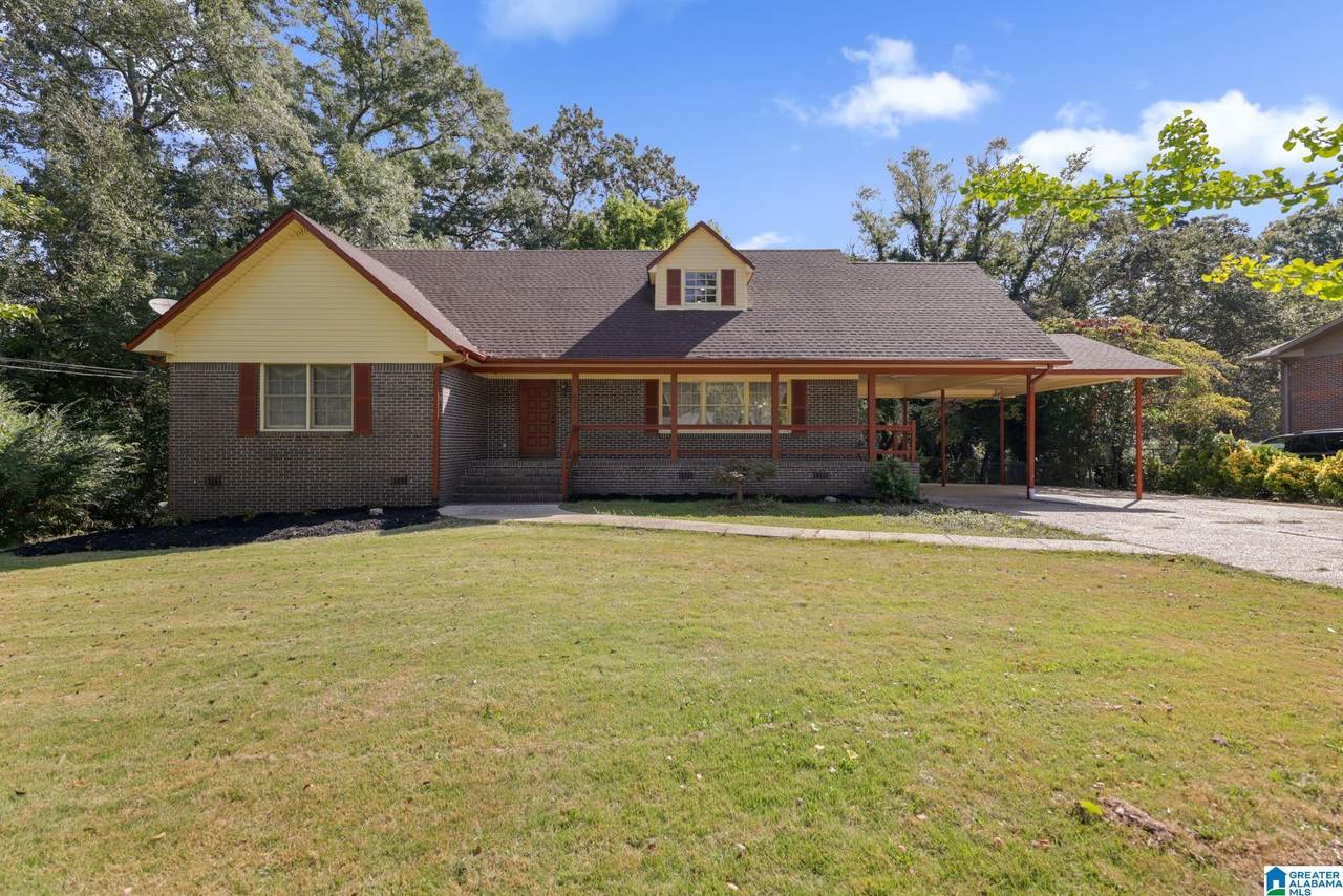 633 Chestnut Drive - Photo 1