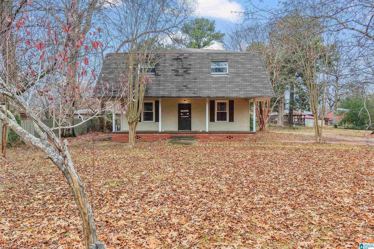 5041 Roselyn Road - Photo 1