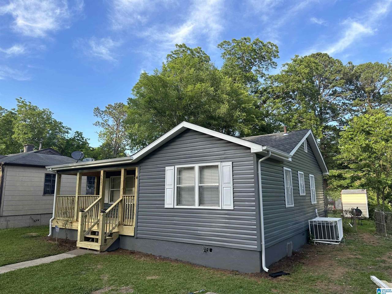 5621 Avenue Q - Photo 1