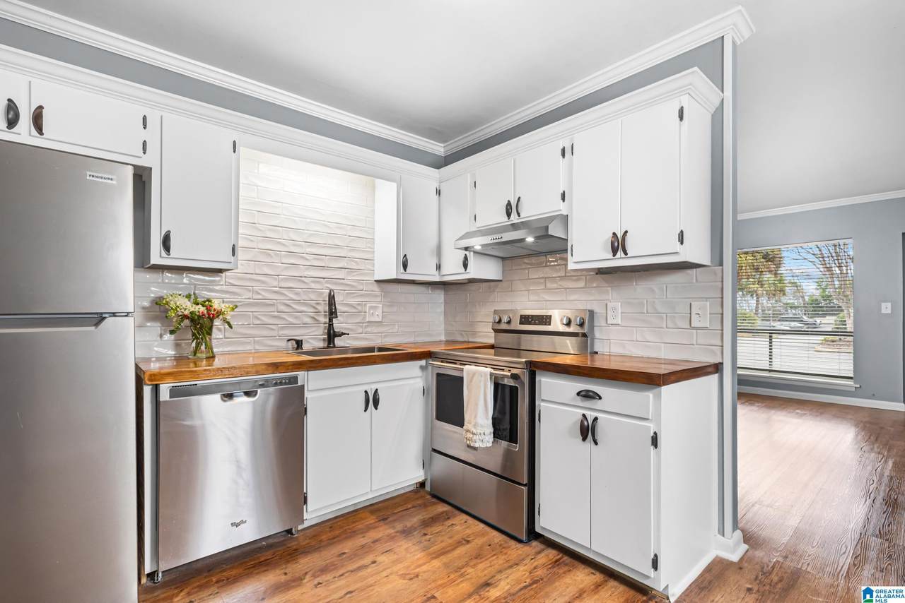 57 Hanover Circle - Photo 1