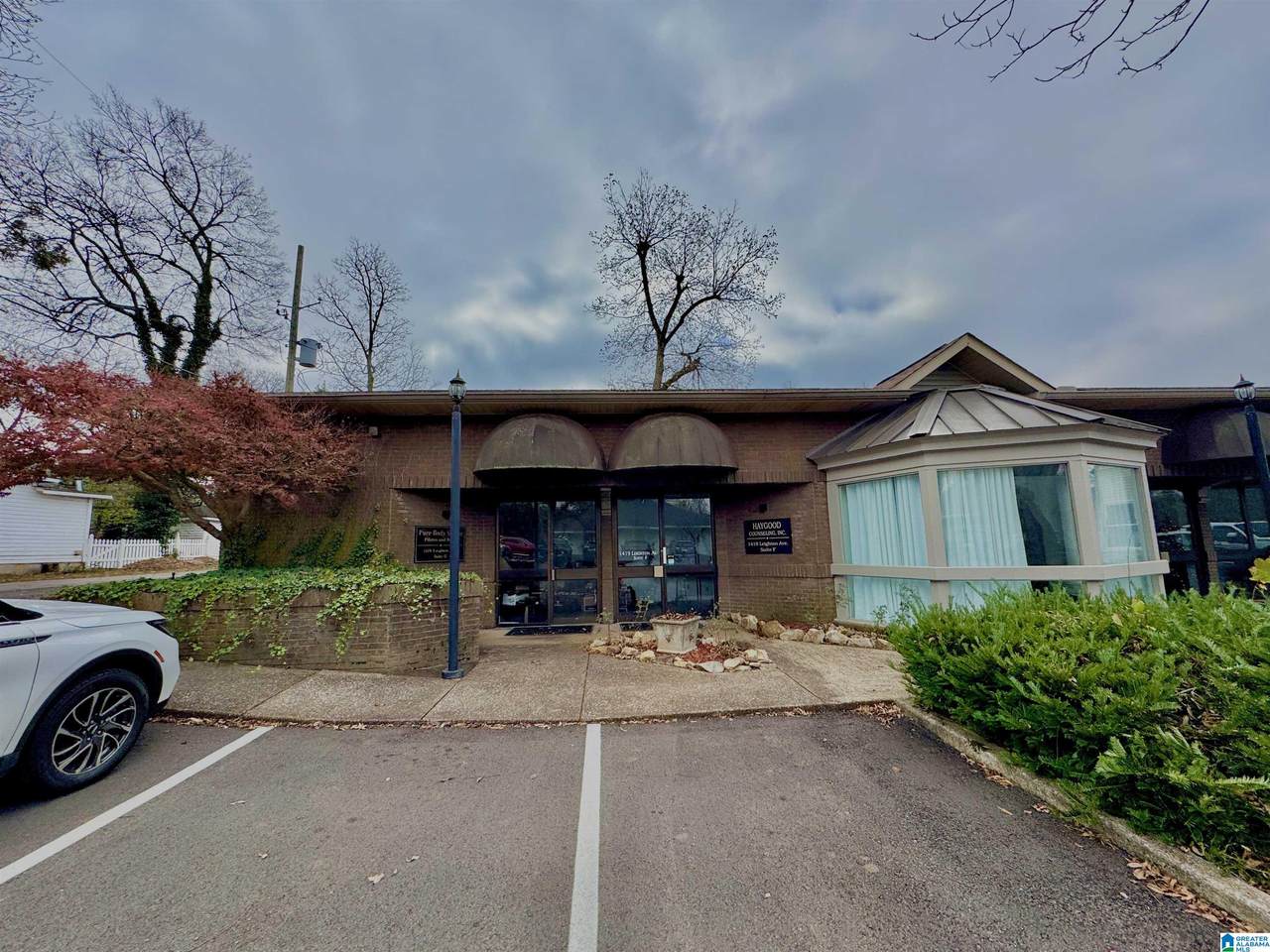 1419 Leighton Avenue - Photo 1