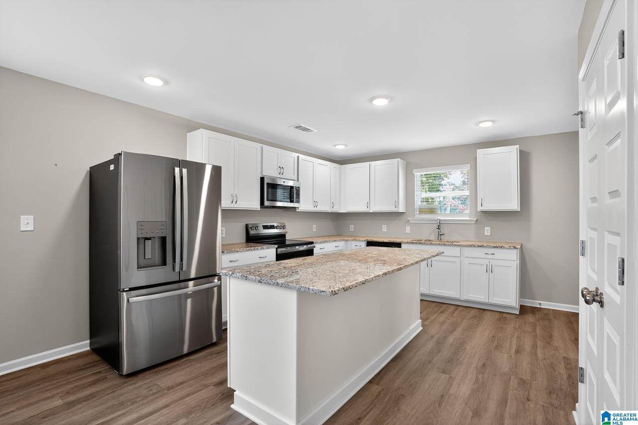 829 49TH STREET - Photo 1