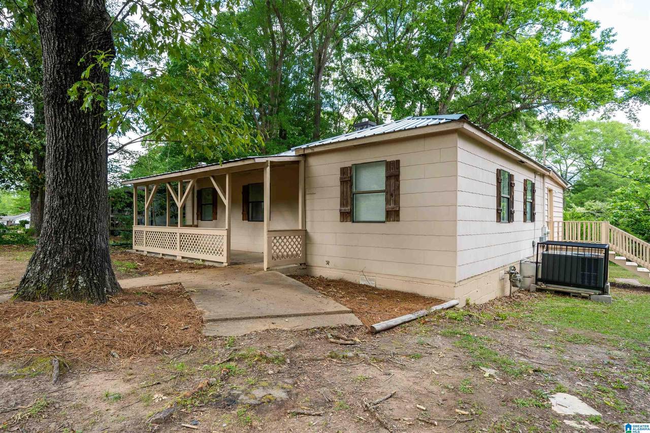 496 15TH AVENUE - Photo 1