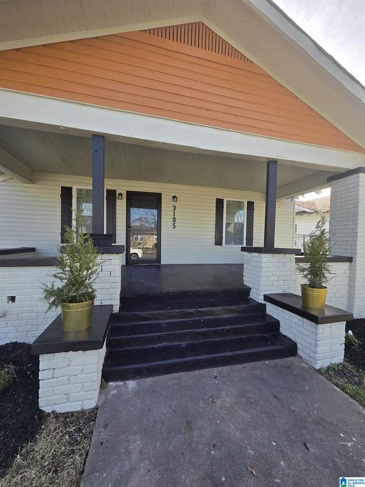 3105 Avenue J - Photo 1