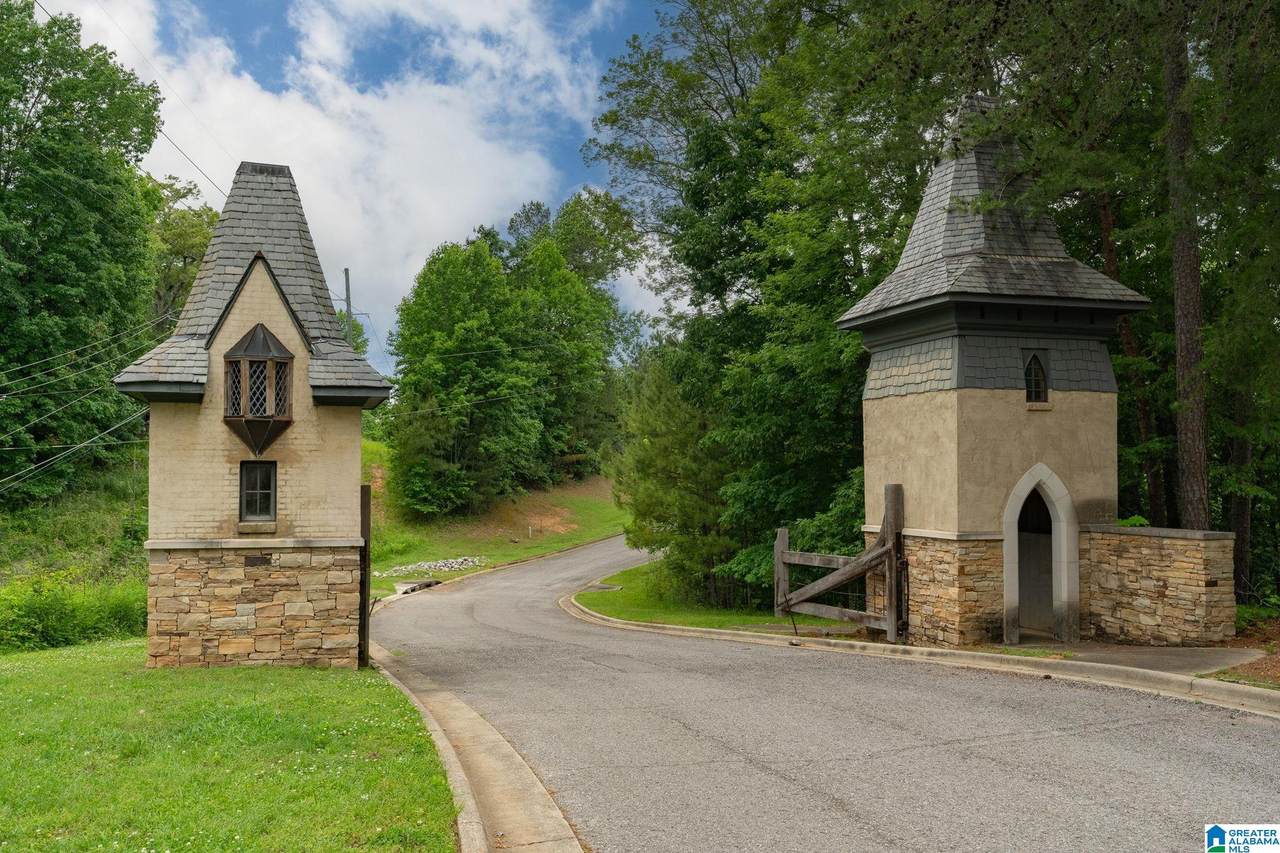 1616 Chateau Crest Lane - Photo 1