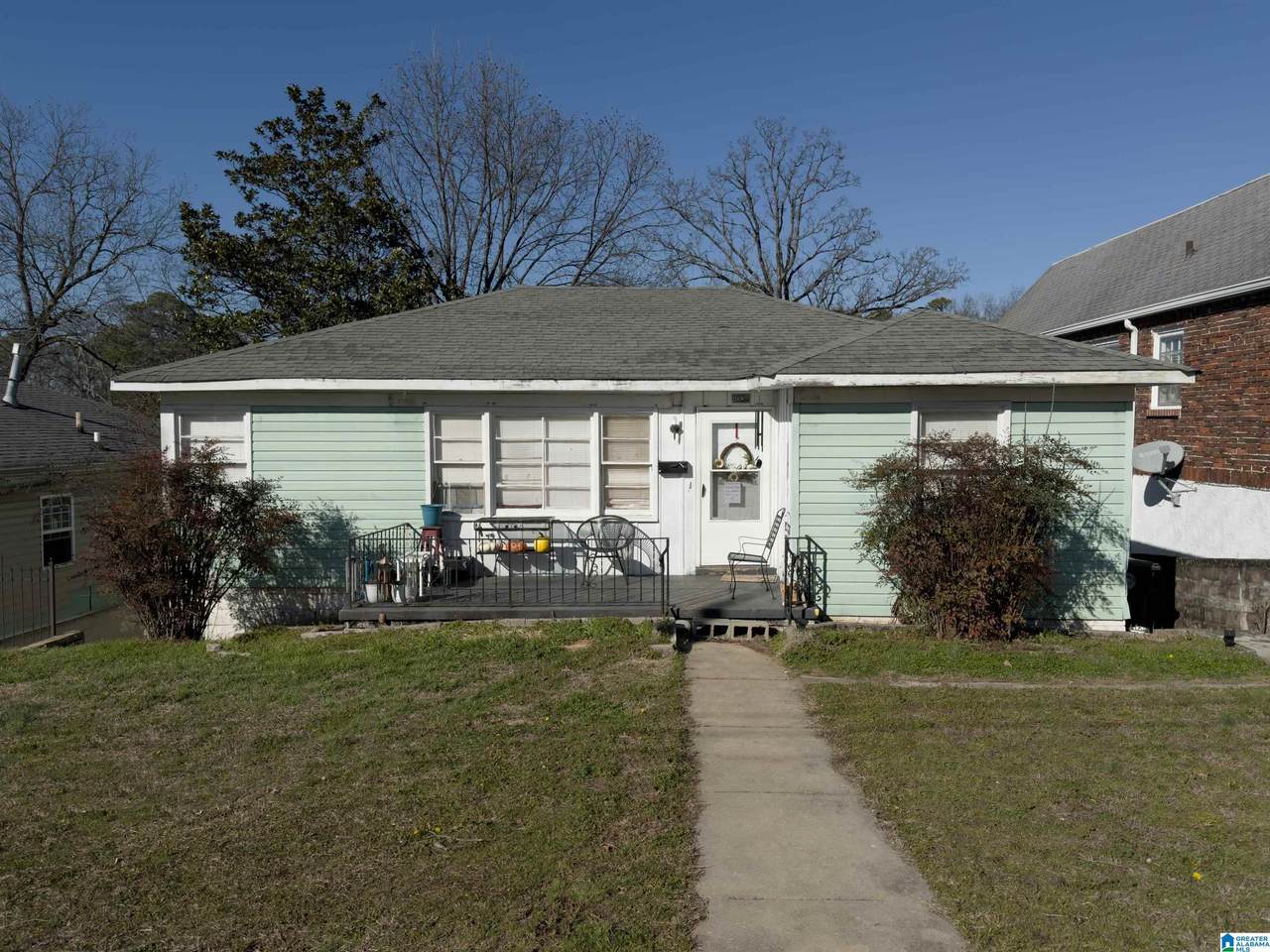 1536 Graymont Avenue - Photo 1