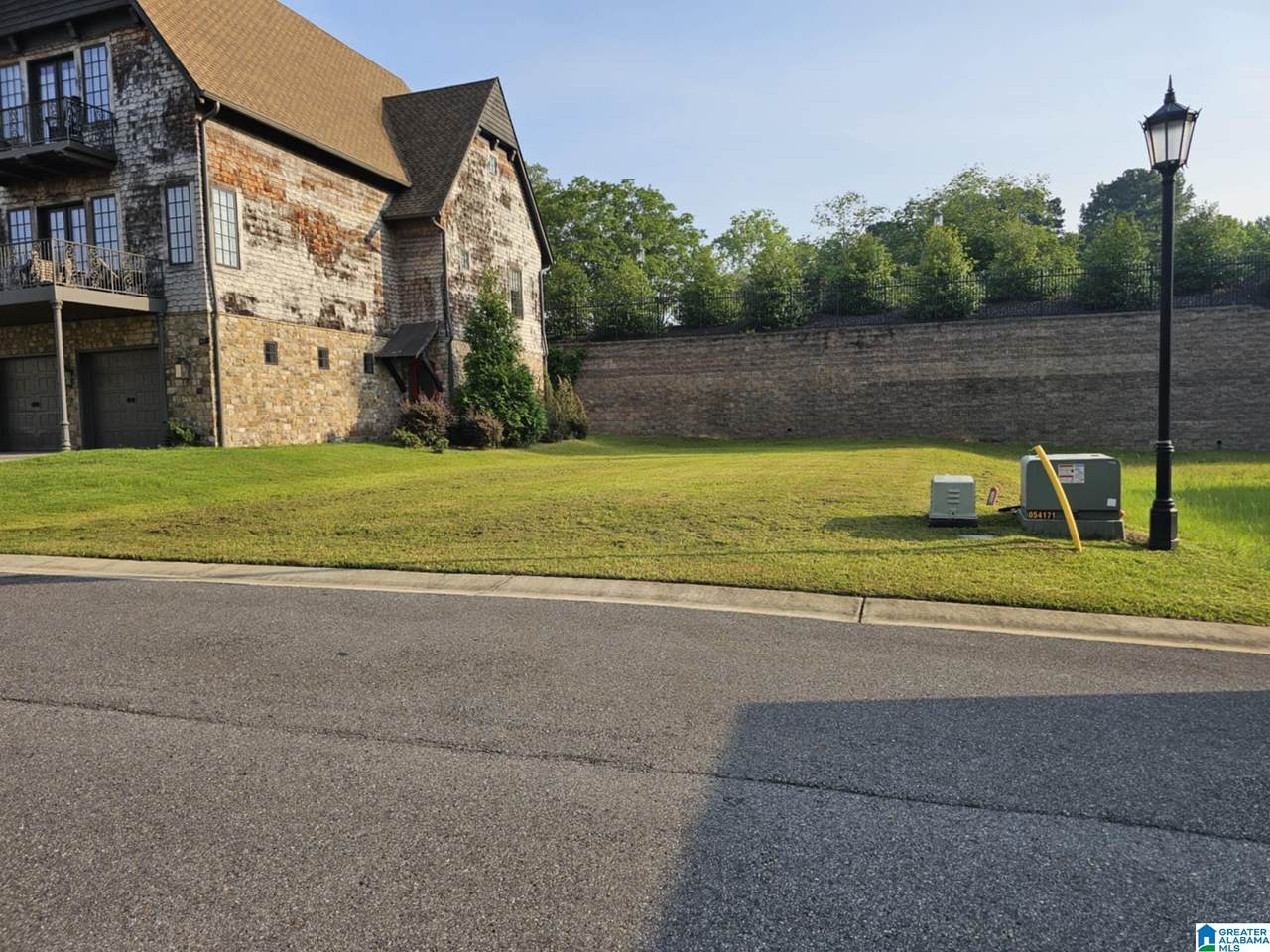 https://bt-photos.global.ssl.fastly.net/birmingham/1280_boomver_1_21442170-2.jpg
