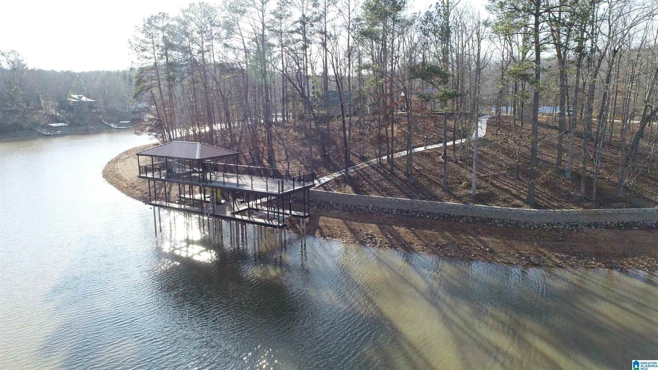 741 Firefly Lane - Photo 1