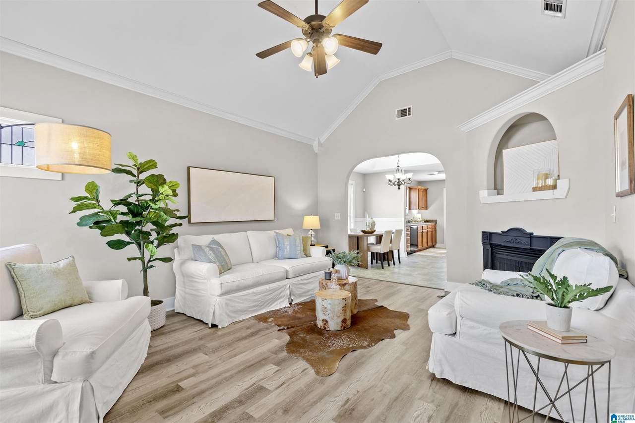 293 Rossburg Drive - Photo 1