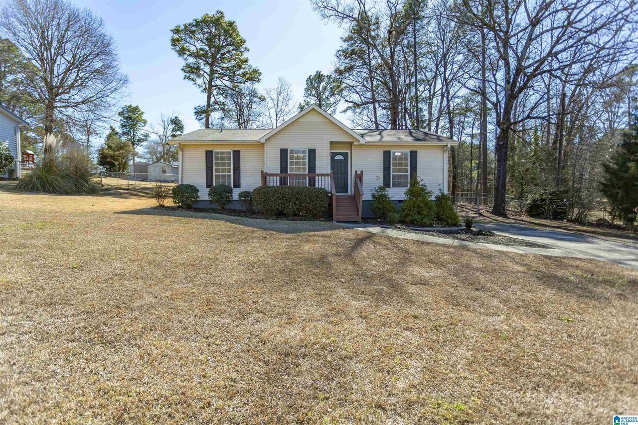 1039 Oak Boulevard - Photo 1