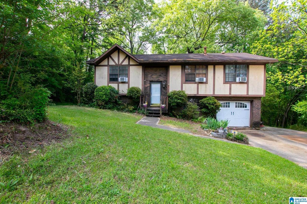 521 Foxfire Drive - Photo 1