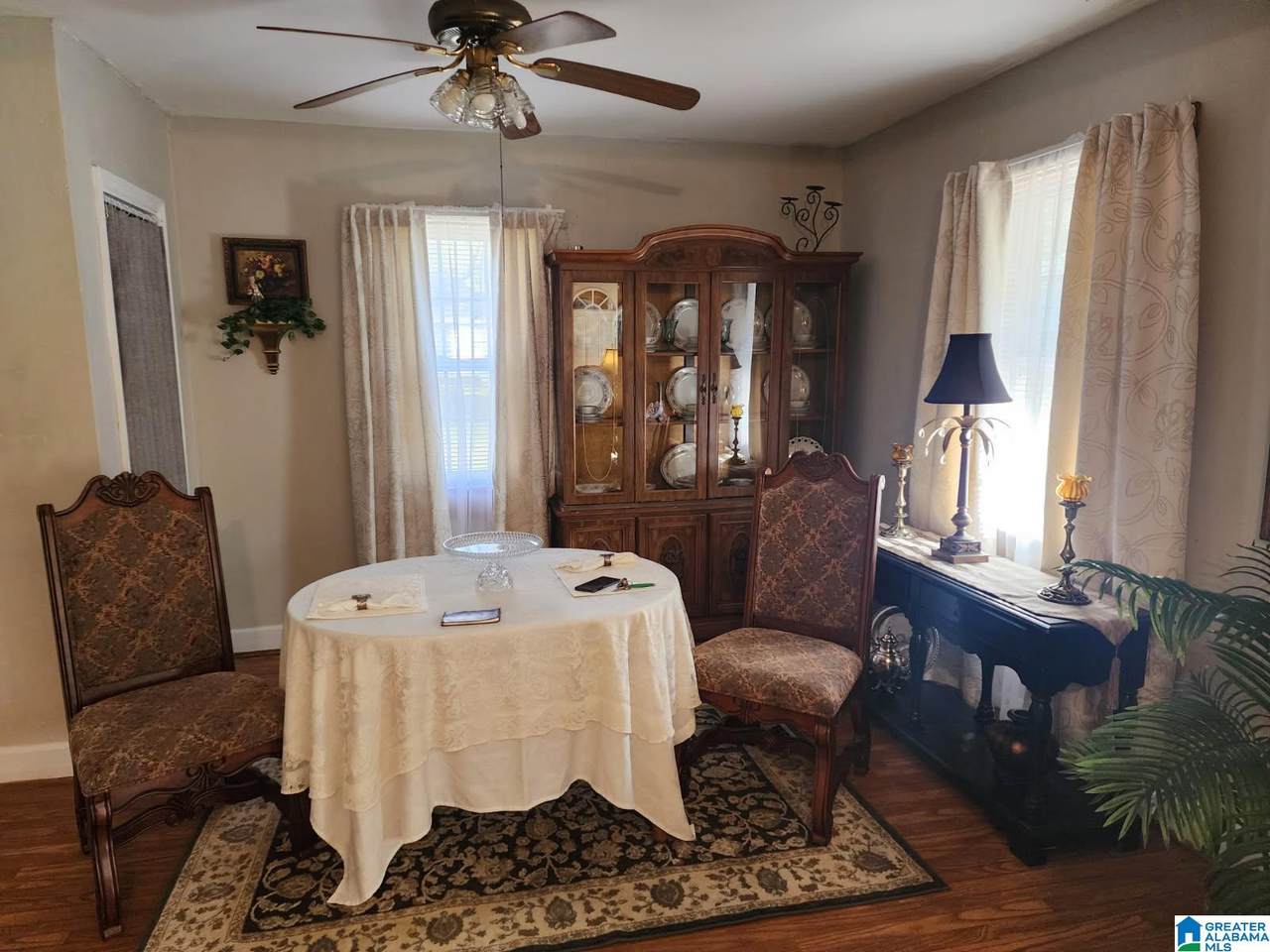 504 Lancaster Street - Photo 1