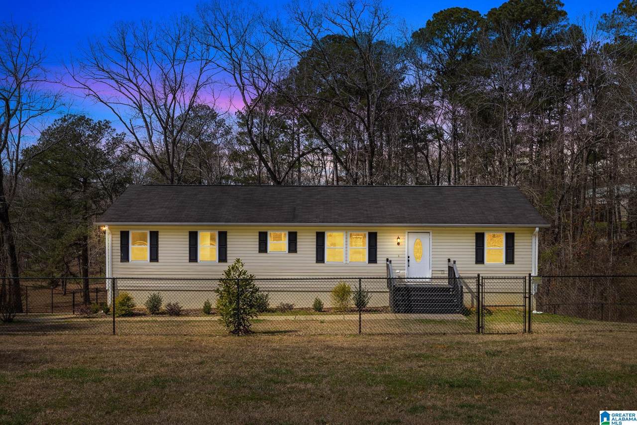 145 Lakeshore Drive - Photo 1