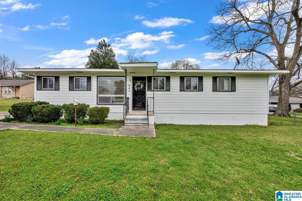 641 Pineywood Road - Photo 1