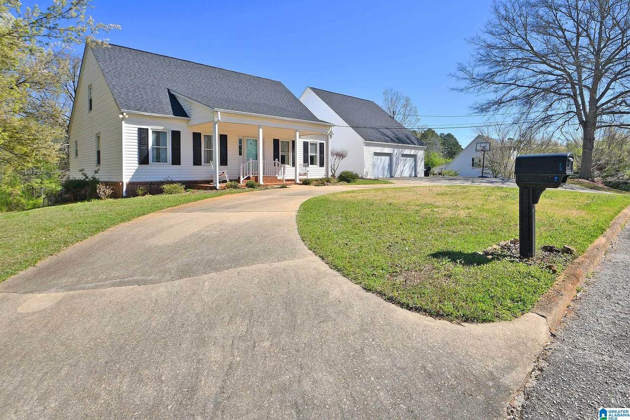 418 Whippoorwill Drive - Photo 1