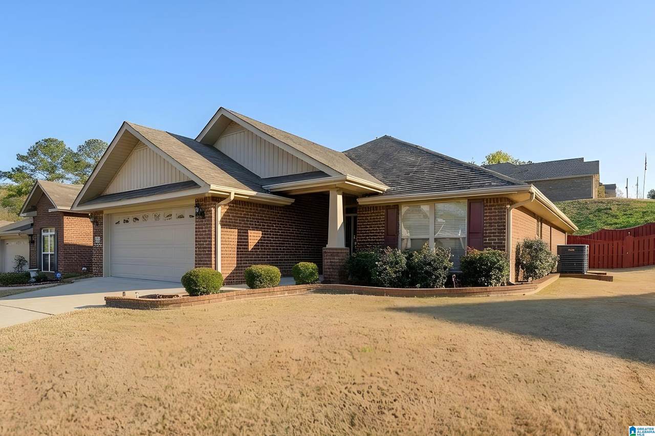 1060 Clover Avenue - Photo 1