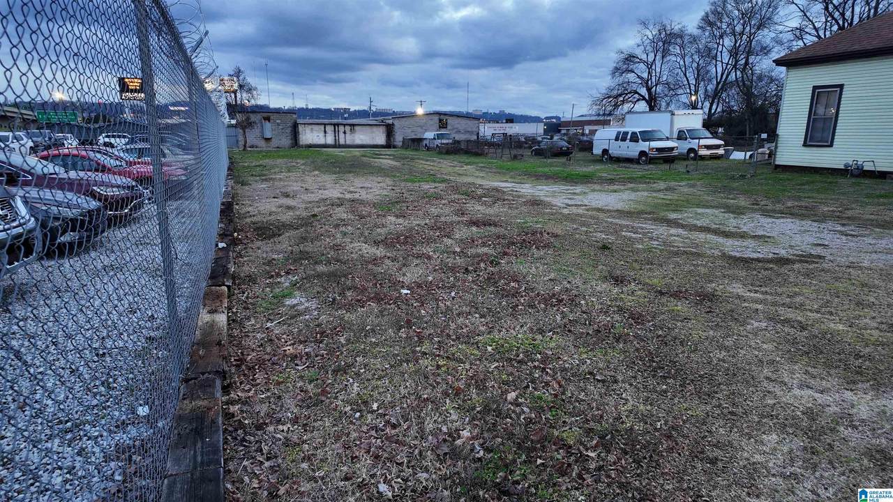 921 Rev Abraham Woods Jr Boulevard - Photo 1