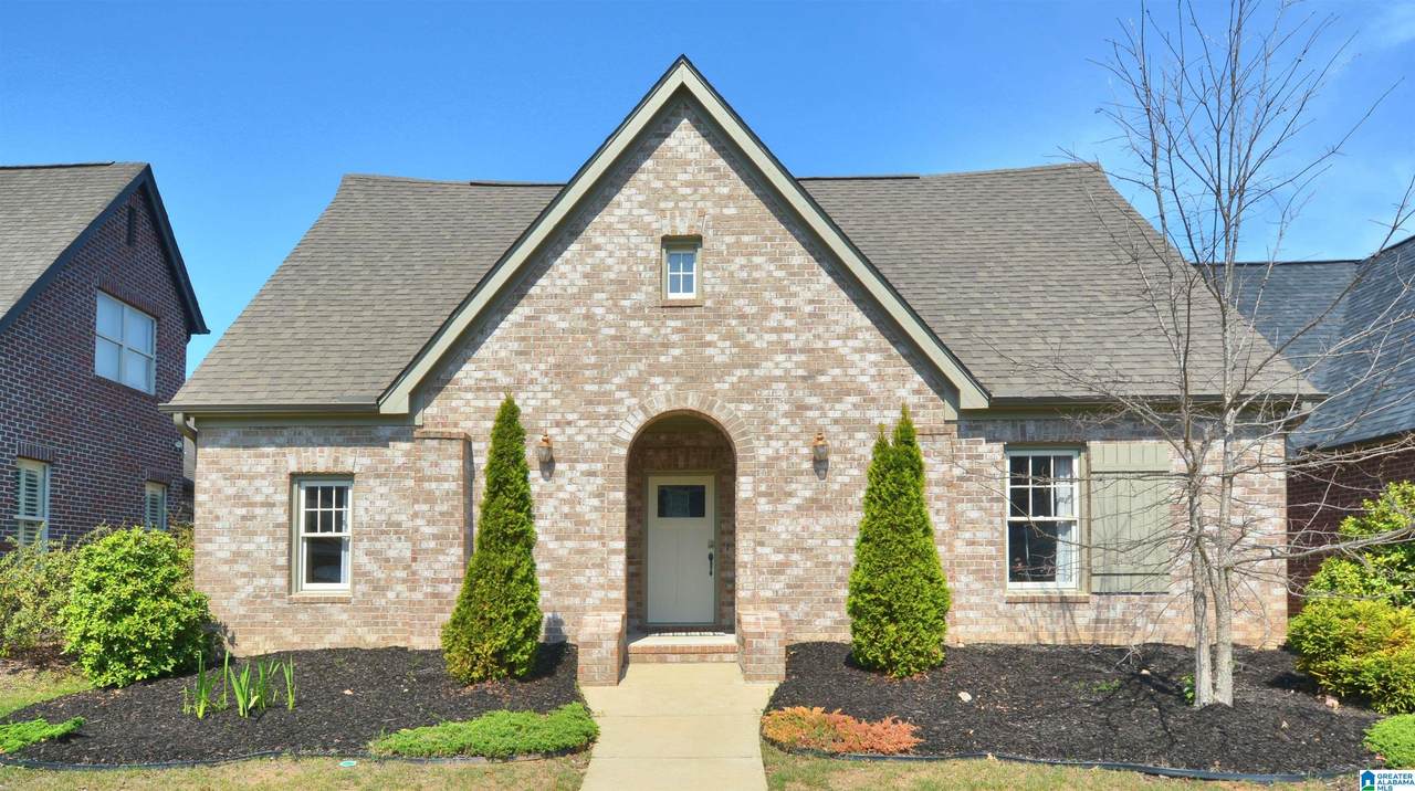 1558 Chace Way - Photo 1