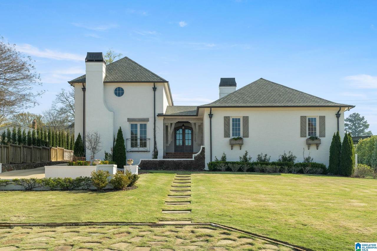 305 Sunset Drive - Photo 1