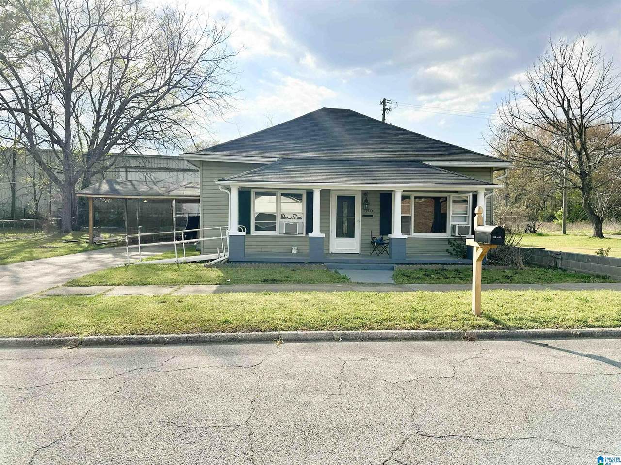 1534 Walnut Avenue - Photo 1
