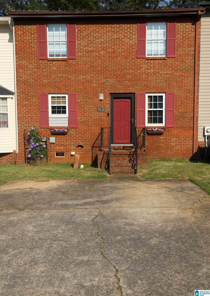 5821 Woodgate Circle - Photo 1