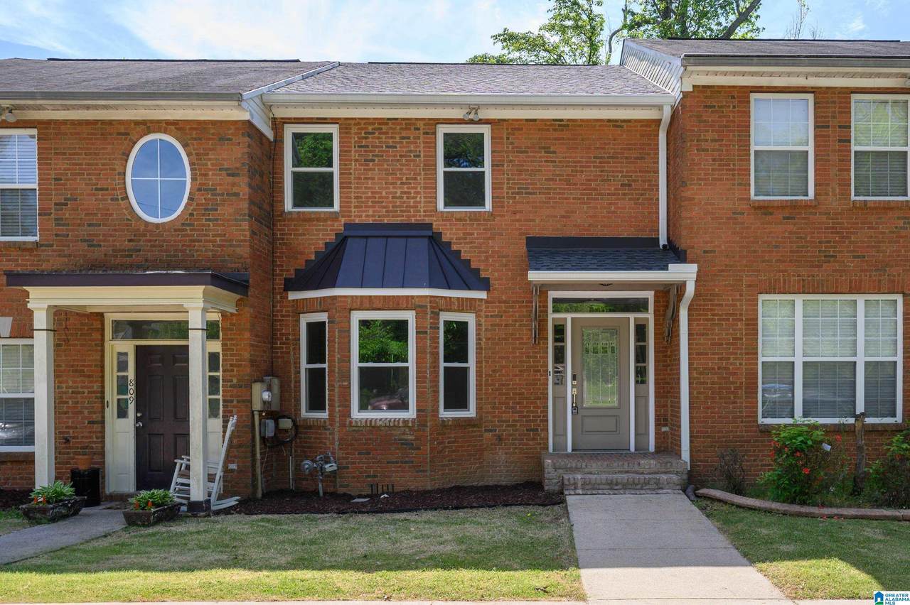 811 1ST STREET - Photo 1