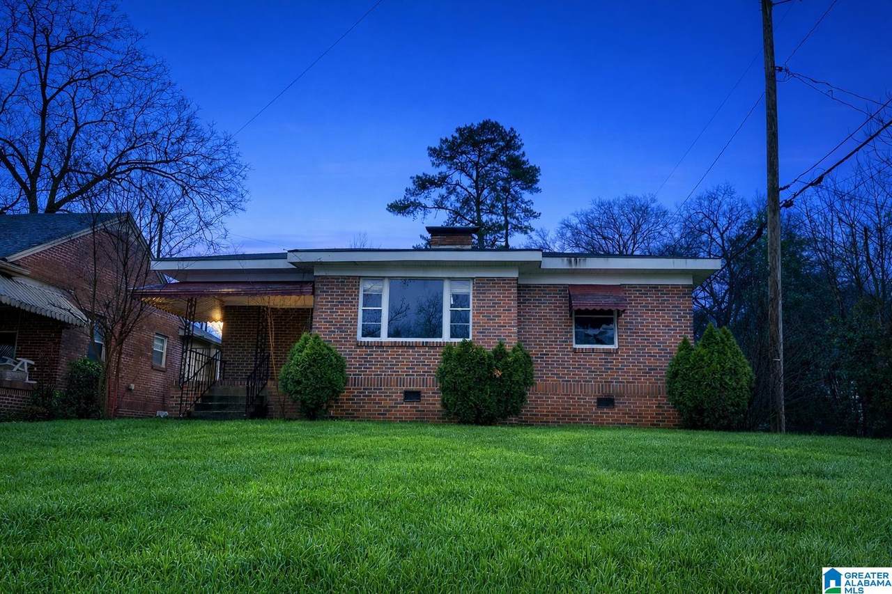 8513 4TH AVENUE - Photo 1