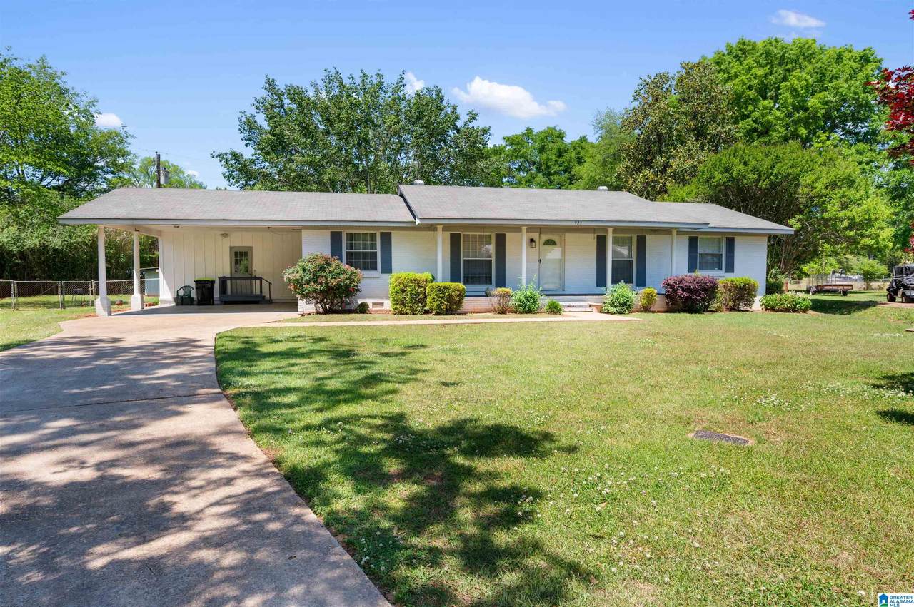 923 Heritage Drive - Photo 1