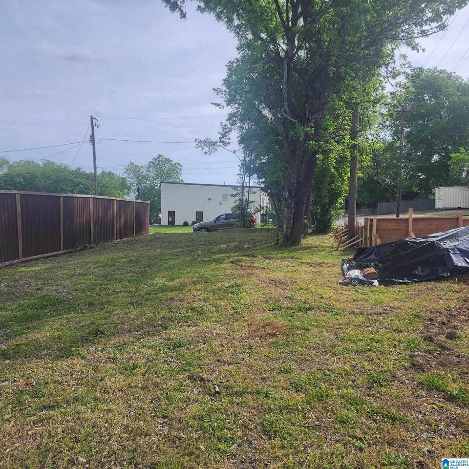 212 38TH STREET - Photo 1