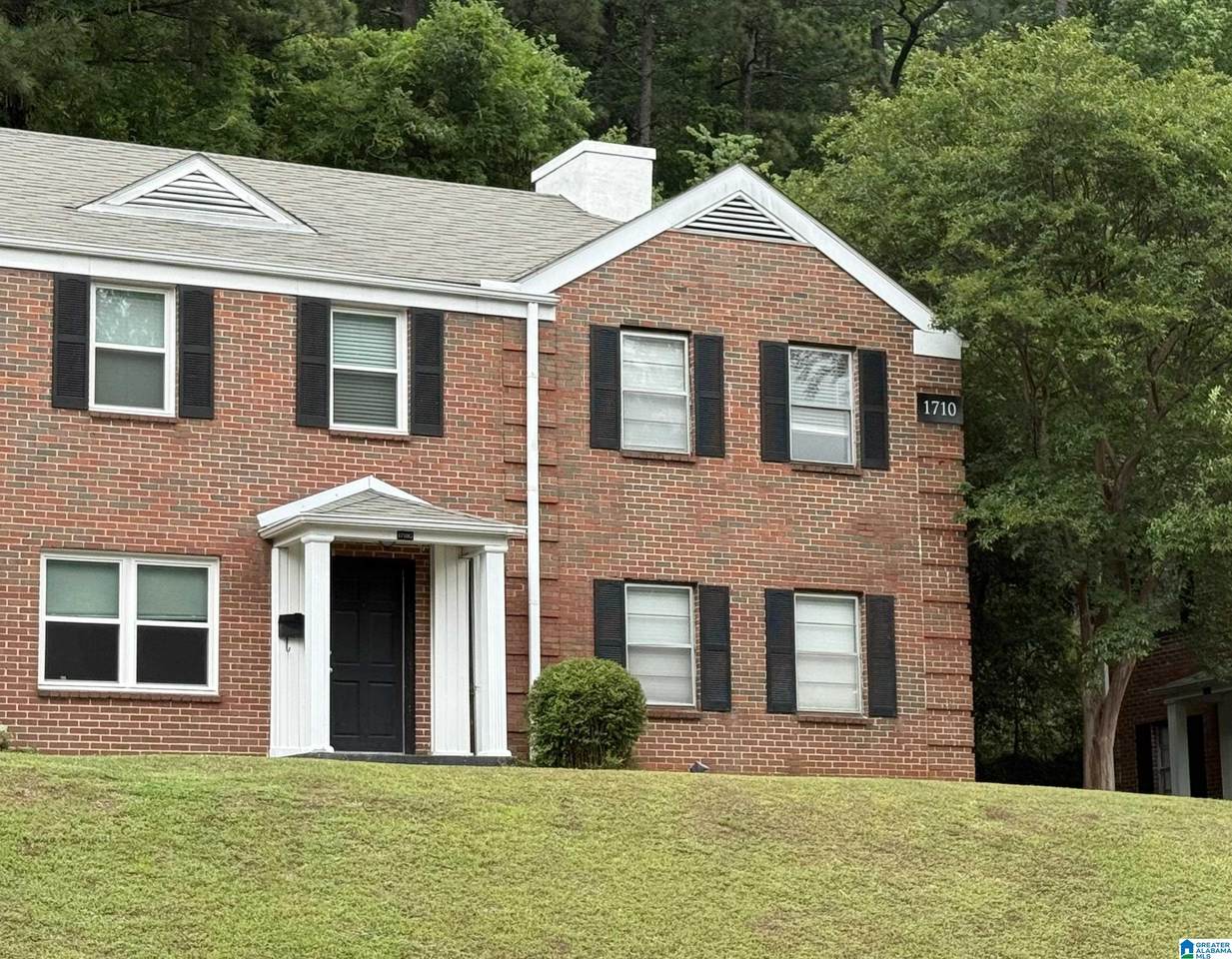 1710 Valley Avenue - Photo 1