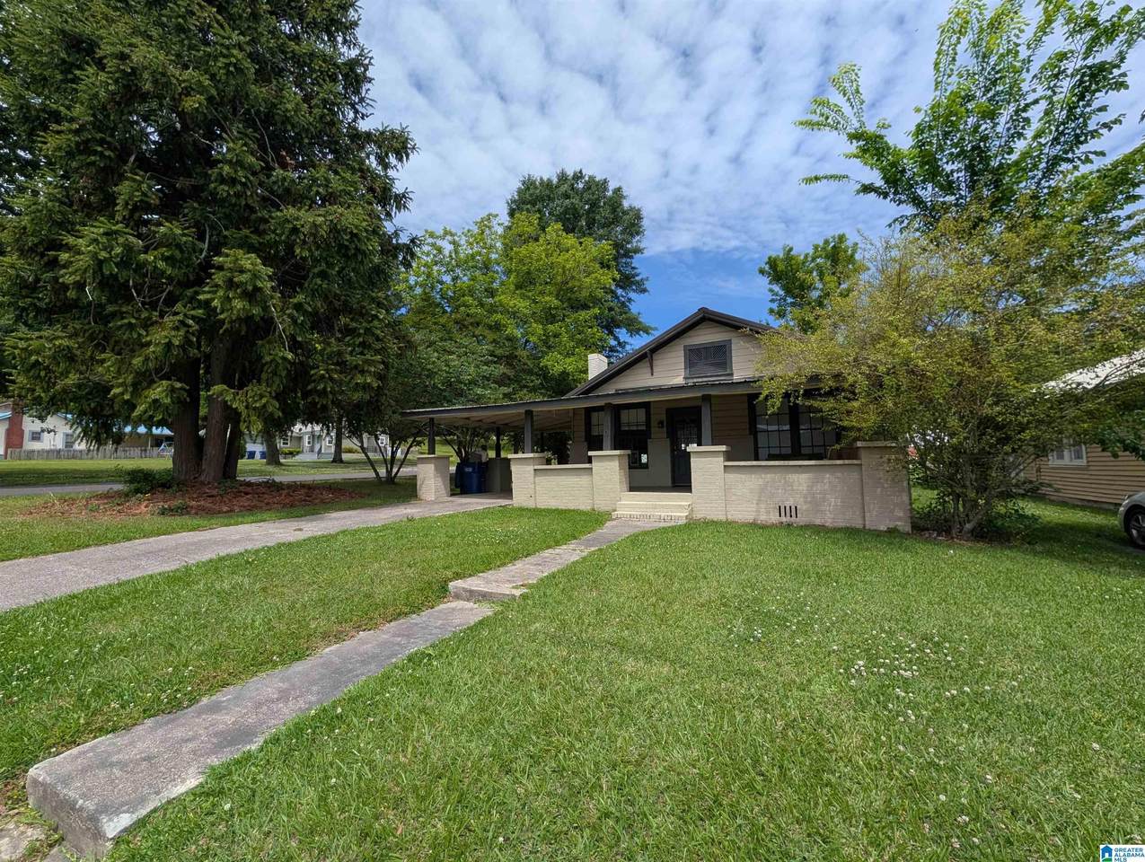 1701 2ND AVENUE - Photo 1