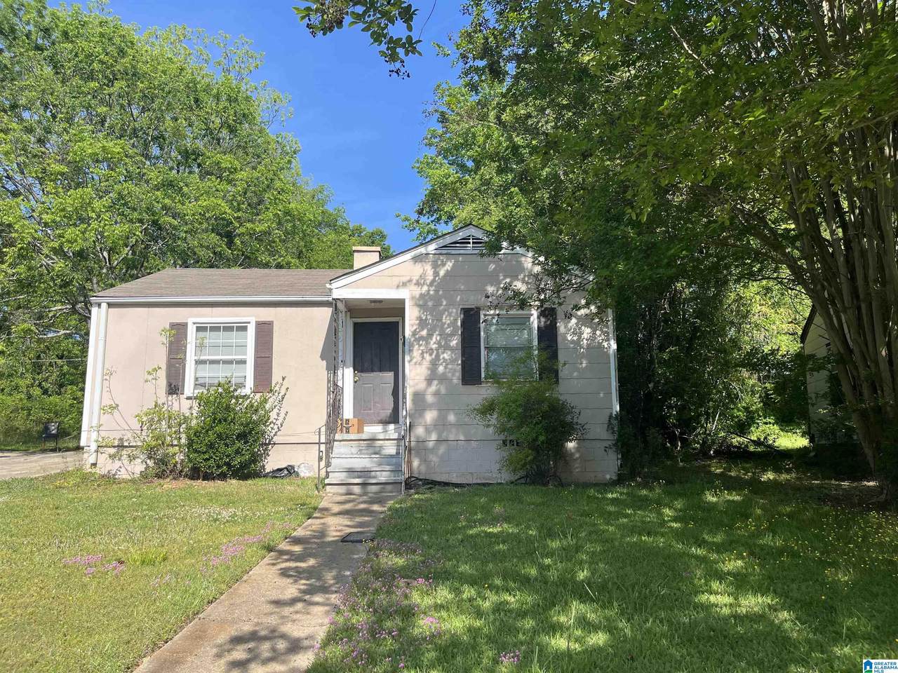 3712 68TH STREET - Photo 1