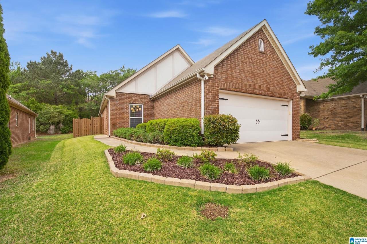 232 Oxmoor Place - Photo 1